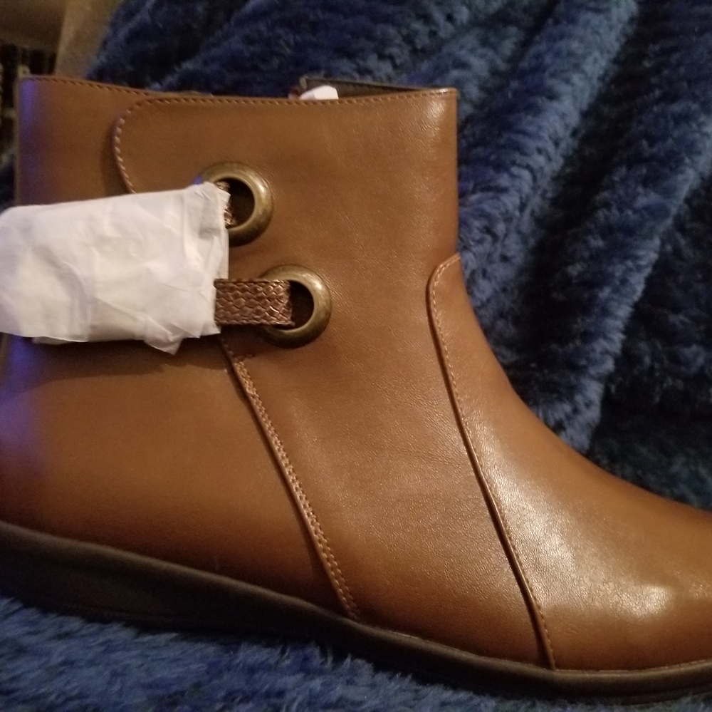 Ankle boots
